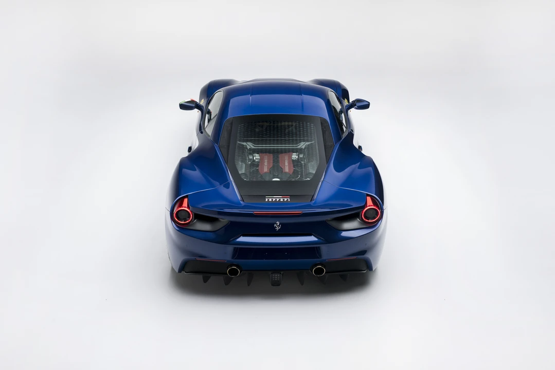 2016 Ferrari 488 GTB - Image 16 of 31