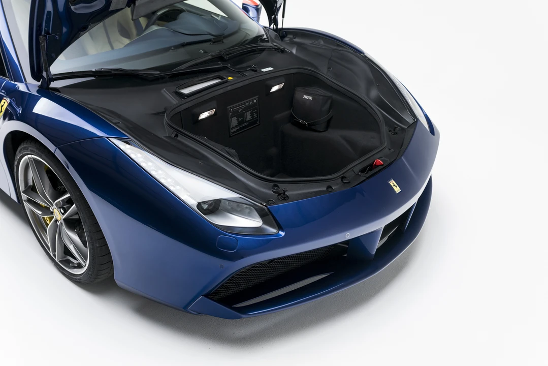 2016 Ferrari 488 GTB - Image 29 of 31