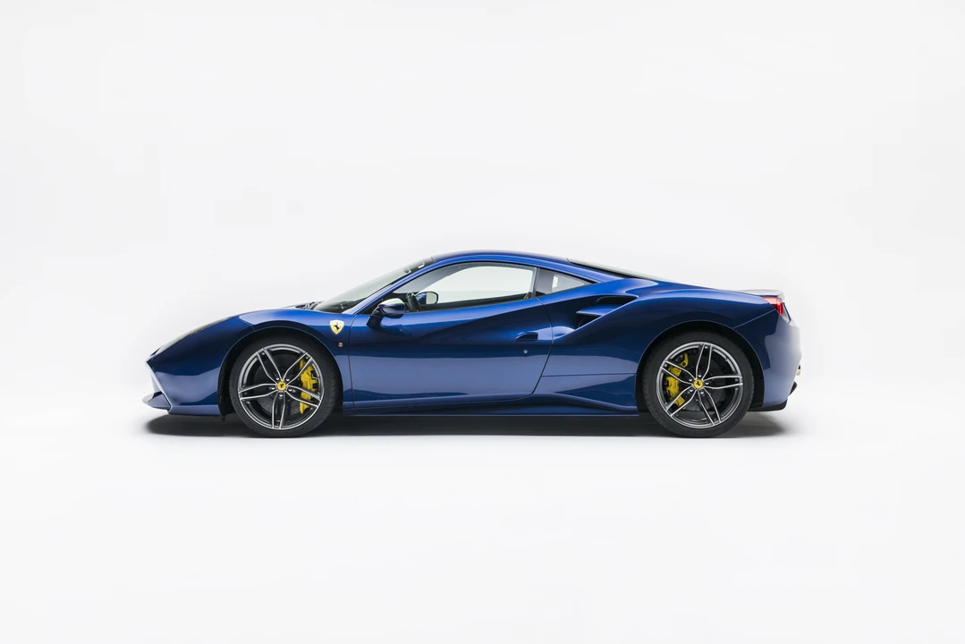 2016 Ferrari 488 GTB - Image 5 of 31