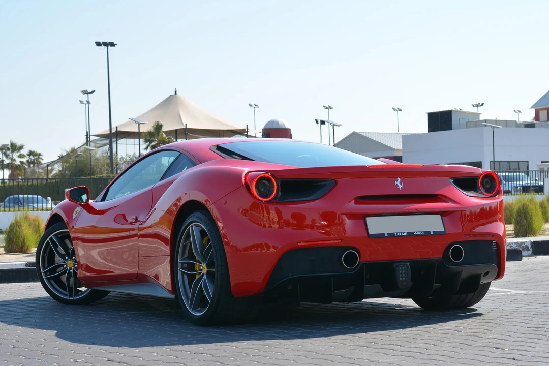 2016 Ferrari 488 GTB - Image 7 of 31
