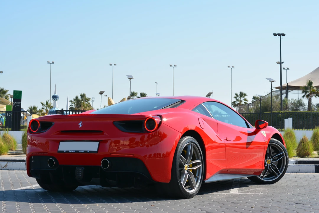 2016 Ferrari 488 GTB - Image 5 of 31