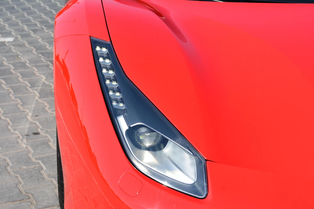 2016 Ferrari 488 GTB - Image 27 of 31
