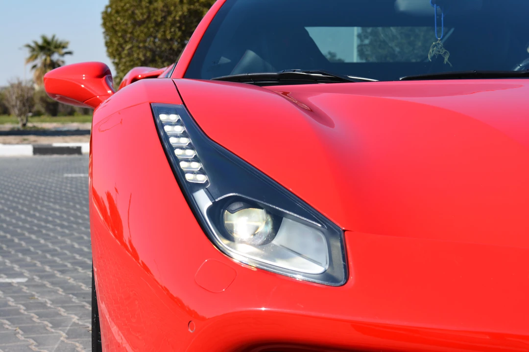 2016 Ferrari 488 GTB - Image 28 of 31