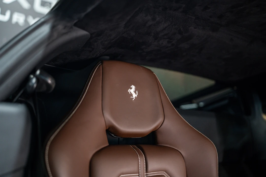 2016 Ferrari 488 GTB - Image 11 of 27