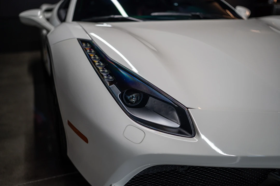 2016 Ferrari 488 GTB - Image 18 of 27