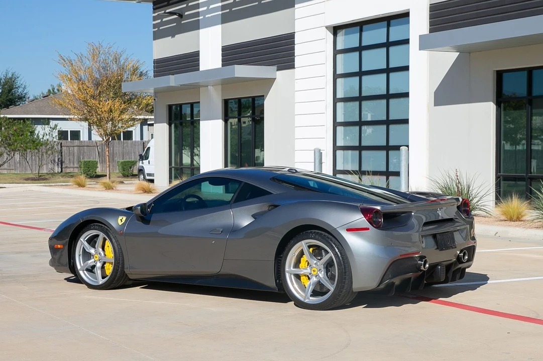 2016 Ferrari 488 GTB - Image 8 of 21