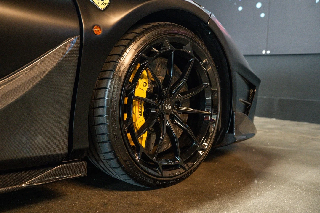 2016 Ferrari 488 GTB - Image 19 of 25