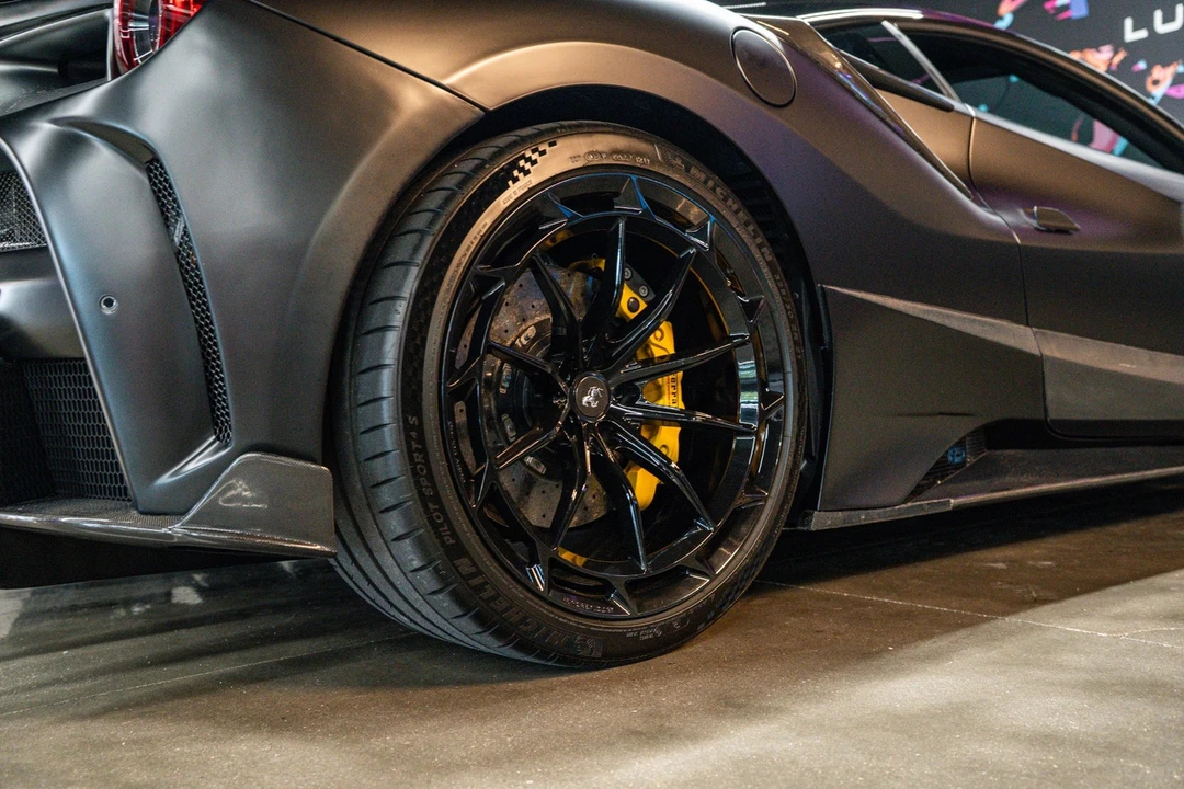 2016 Ferrari 488 GTB - Image 18 of 25