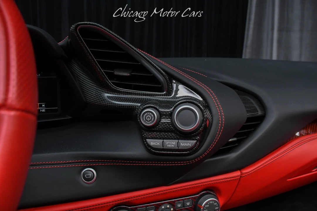 2016 Ferrari 488 Pista - Image 13 of 31
