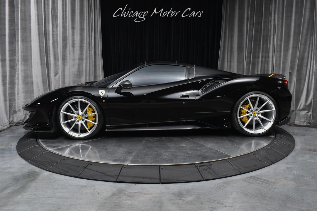 2016 Ferrari 488 Pista - Image 30 of 31