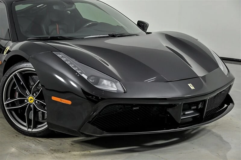 2016 Ferrari 488 GTB - Image 2 of 31