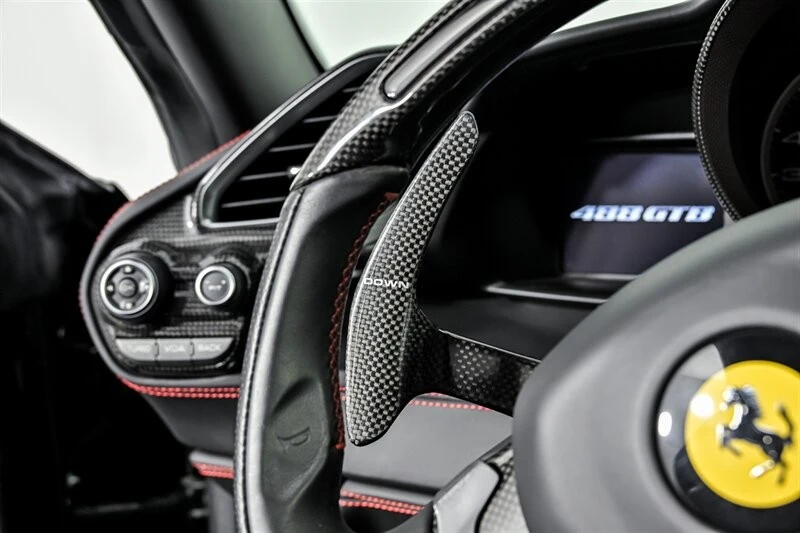 2016 Ferrari 488 GTB - Image 28 of 31