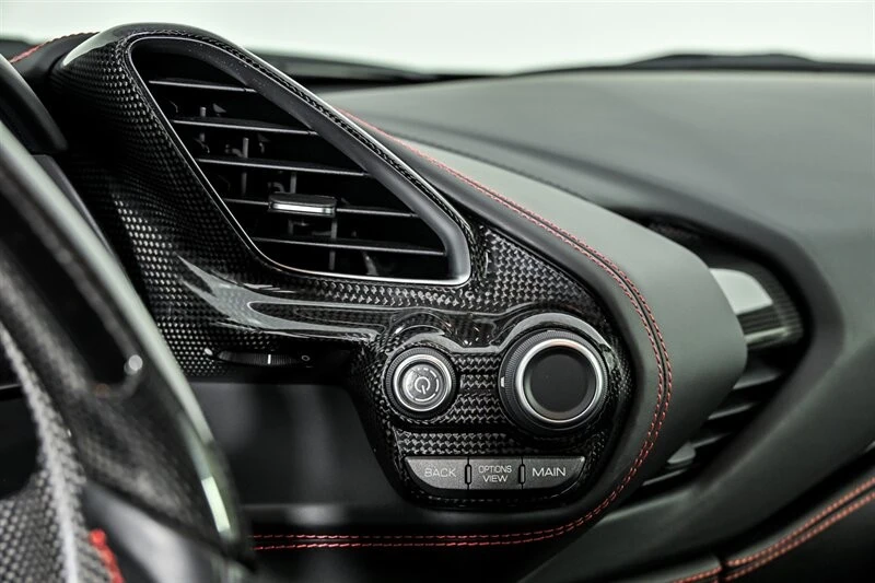 2016 Ferrari 488 GTB - Image 30 of 31
