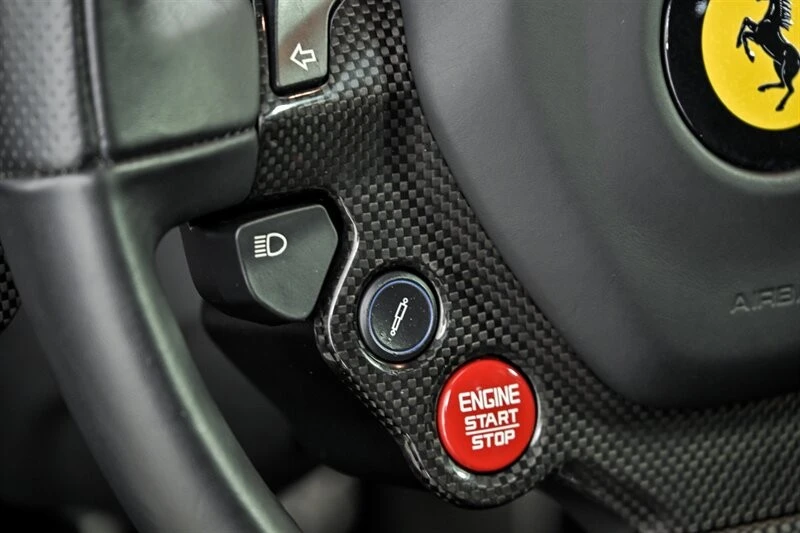 2016 Ferrari 488 GTB - Image 23 of 31