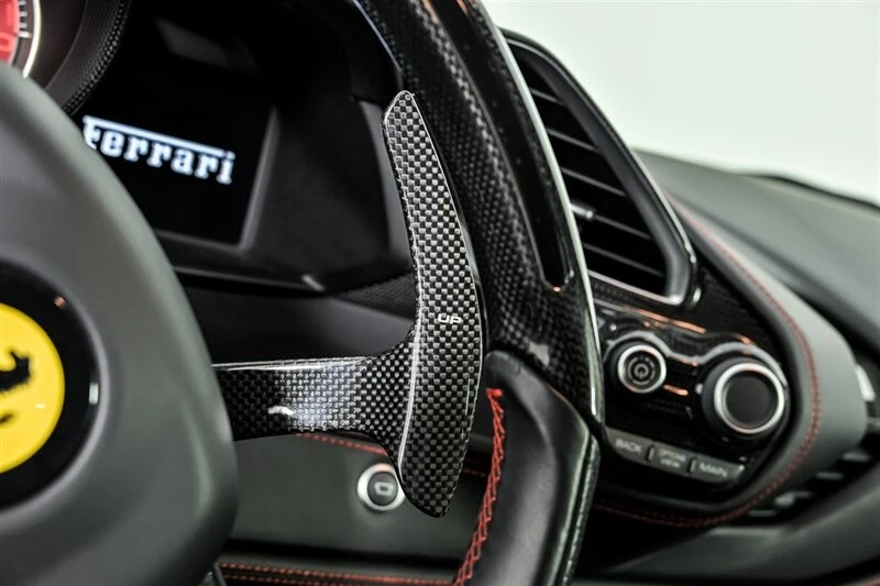 2016 Ferrari 488 GTB - Image 29 of 31