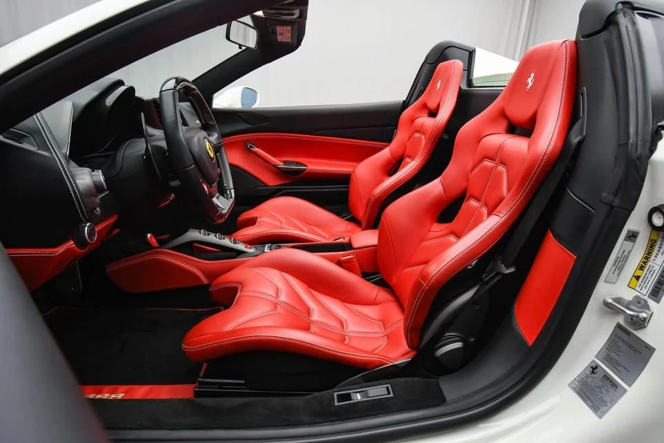2016 Ferrari 488 Spider - Image 5 of 9