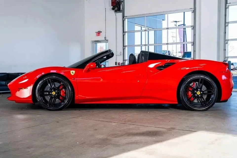 2016 Ferrari 488 Spider - Image 3 of 7