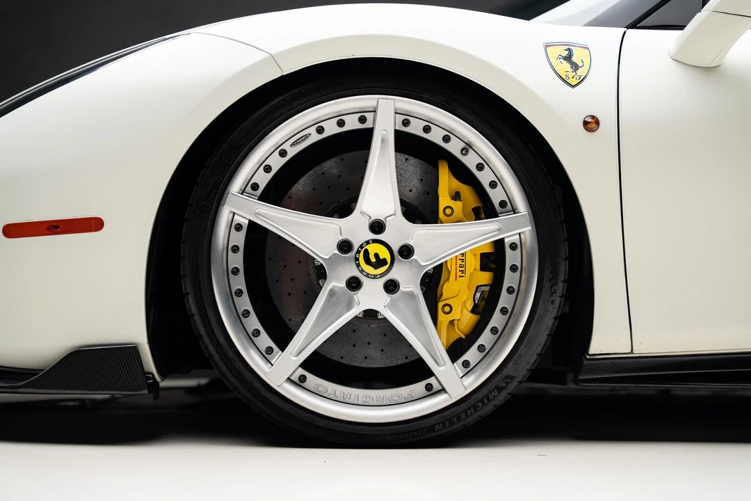 2016 Ferrari 488 Spider - Image 22 of 31