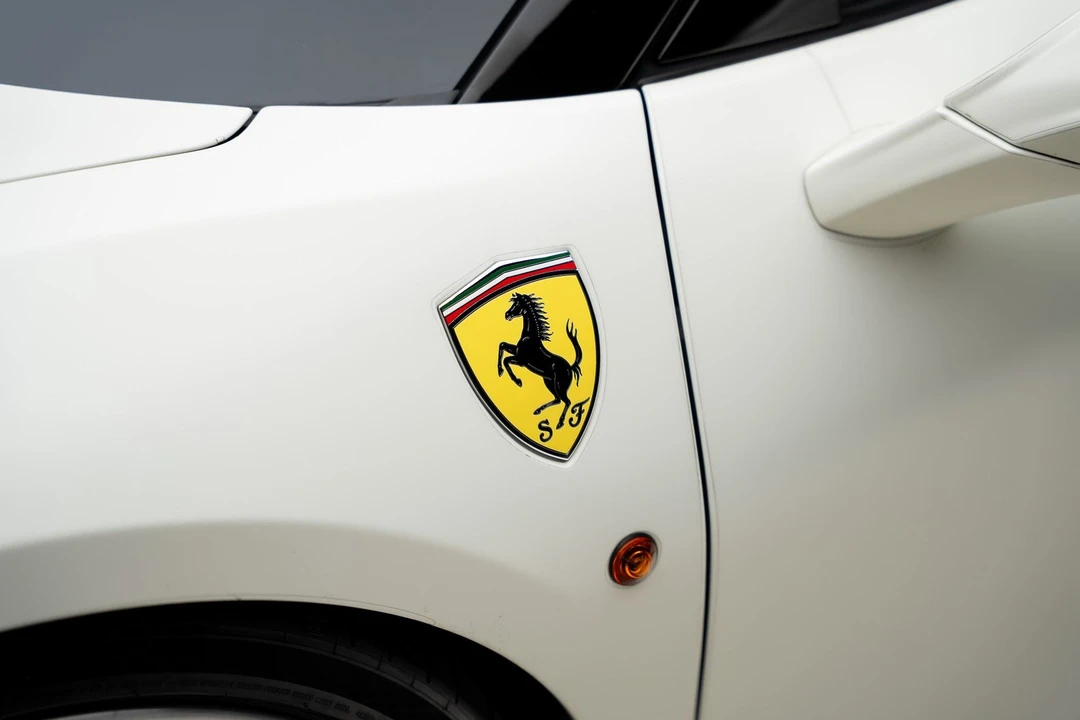 2016 Ferrari 488 Spider - Image 26 of 31