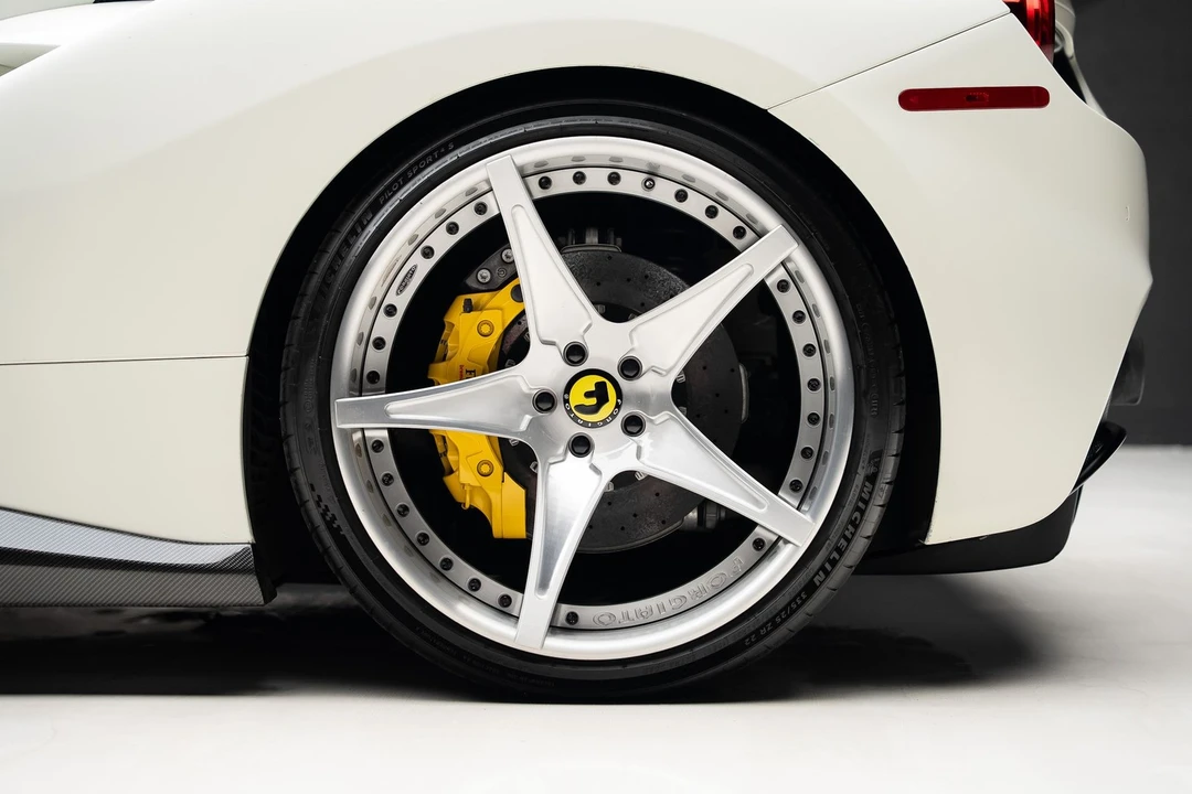 2016 Ferrari 488 Spider - Image 24 of 31