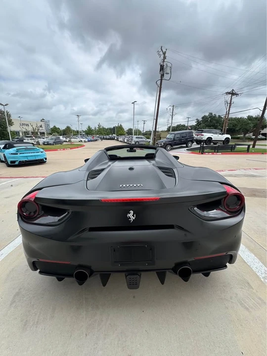 2016 Ferrari 488 Spider - Image 5 of 9