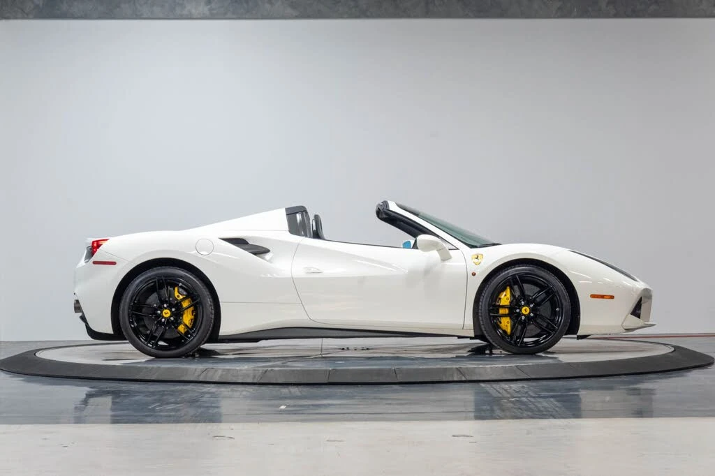 2016 Ferrari 488 Spider - Image 24 of 31