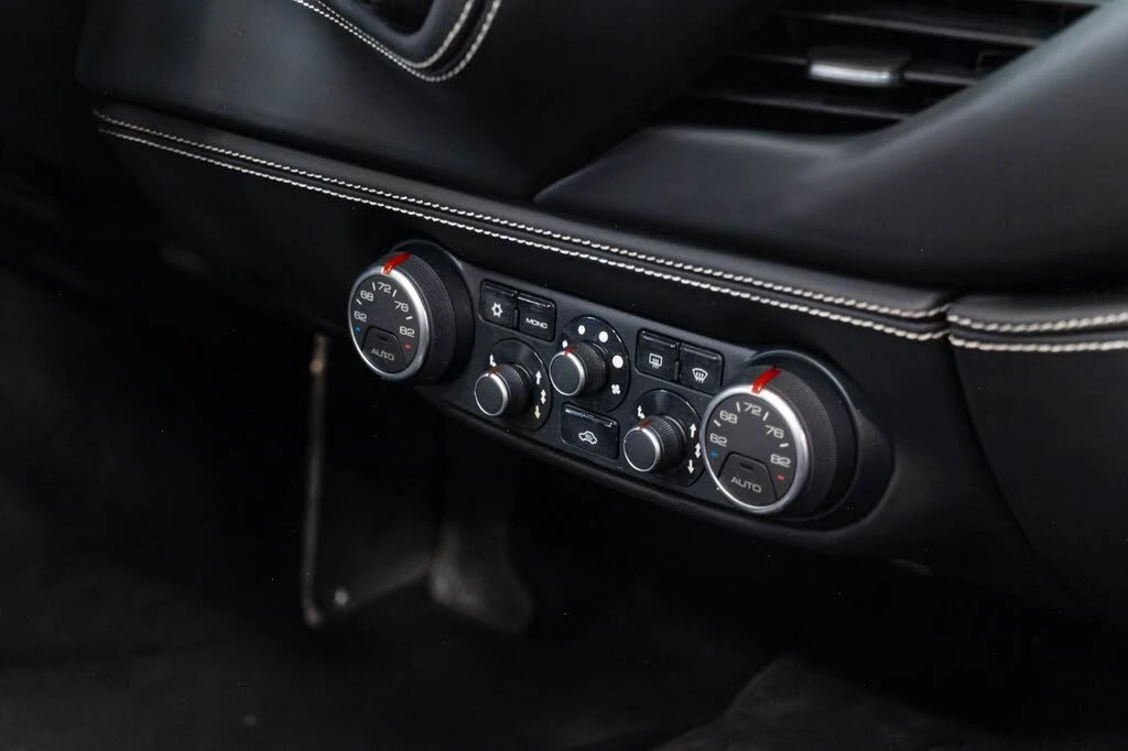2016 Ferrari 488 Spider - Image 31 of 31