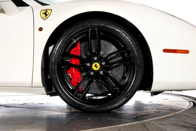 2016 Ferrari 488 Spider - Image 20 of 31