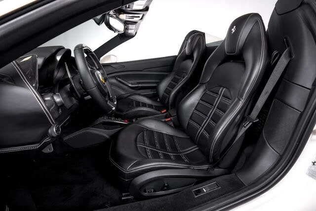 2016 Ferrari 488 Spider - Image 4 of 31