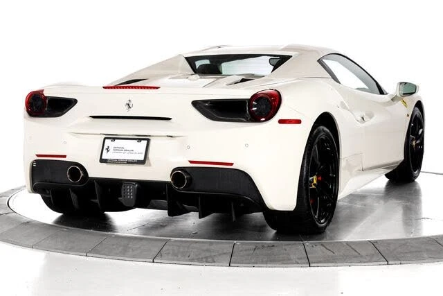 2016 Ferrari 488 Spider - Image 12 of 31