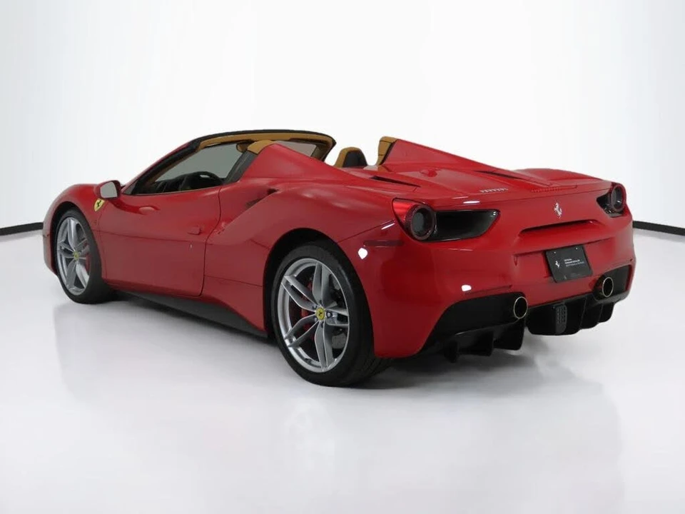 2016 Ferrari 488 Spider - Image 7 of 31
