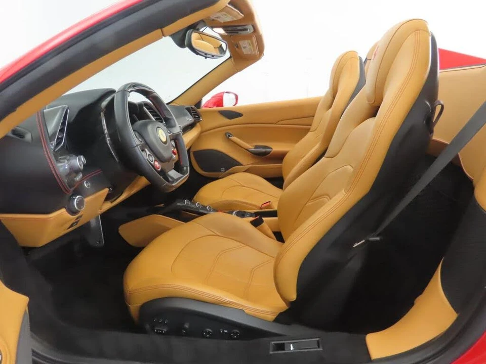2016 Ferrari 488 Spider - Image 26 of 31