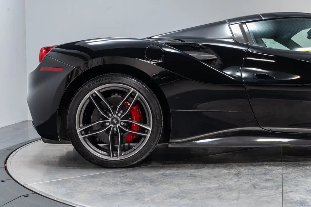 2016 Ferrari 488 Spider - Image 22 of 31