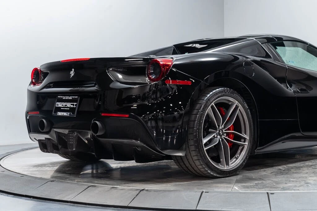 2016 Ferrari 488 Spider - Image 19 of 31