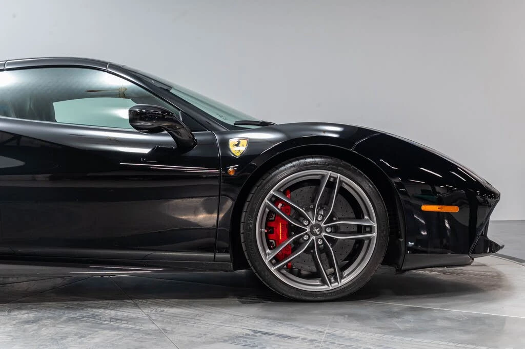 2016 Ferrari 488 Spider - Image 25 of 31
