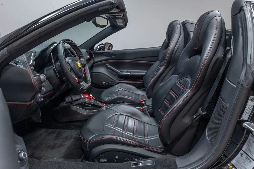 2016 Ferrari 488 Spider - Image 11 of 31