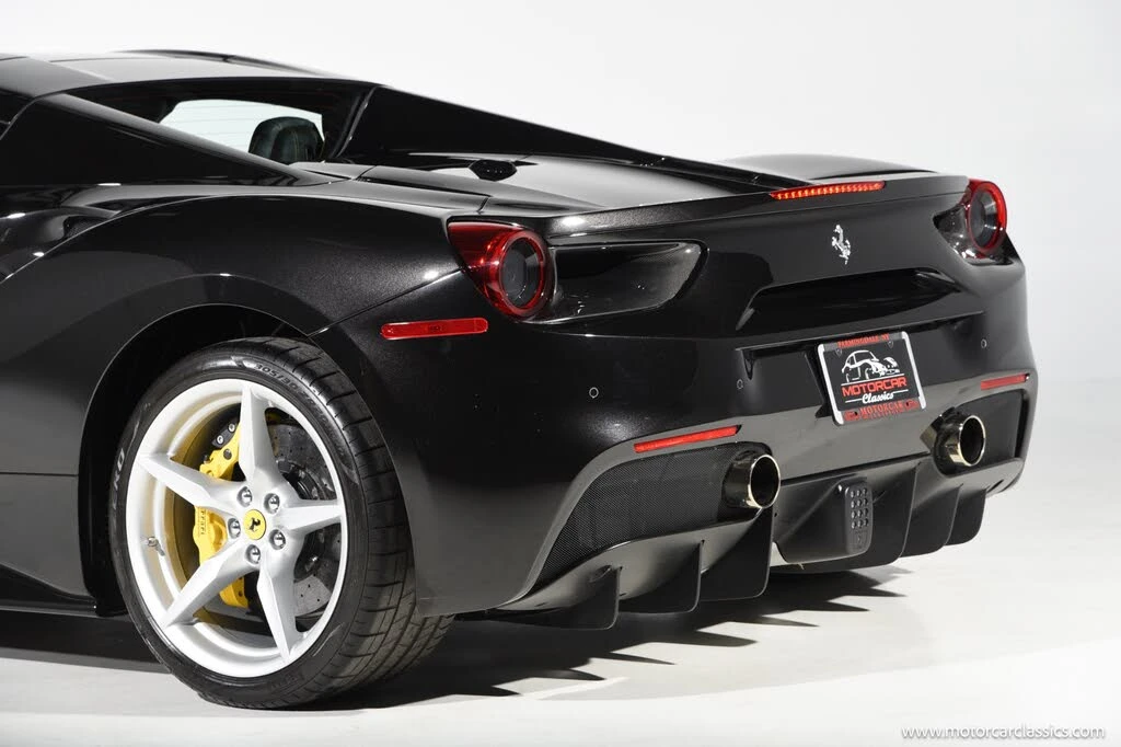 2016 Ferrari 488 Spider - Image 16 of 31