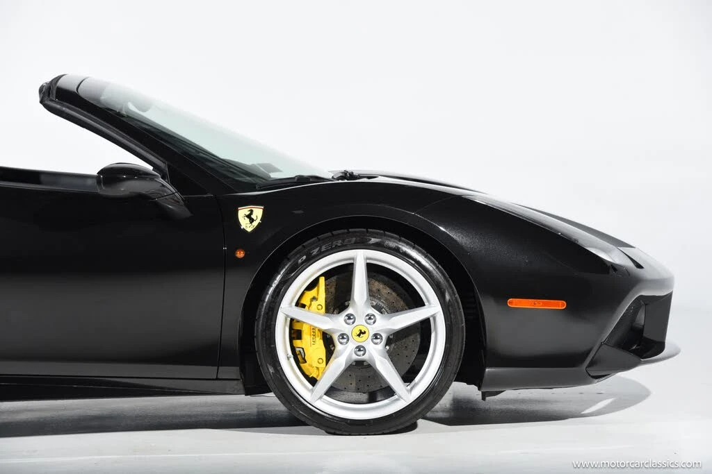 2016 Ferrari 488 Spider - Image 25 of 31