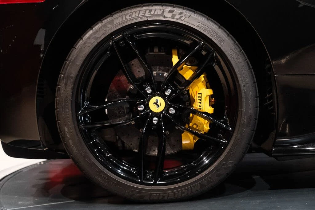 2016 Ferrari 488 Spider - Image 15 of 31