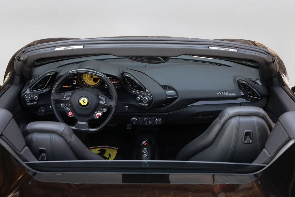 2016 Ferrari 488 Spider - Image 5 of 31