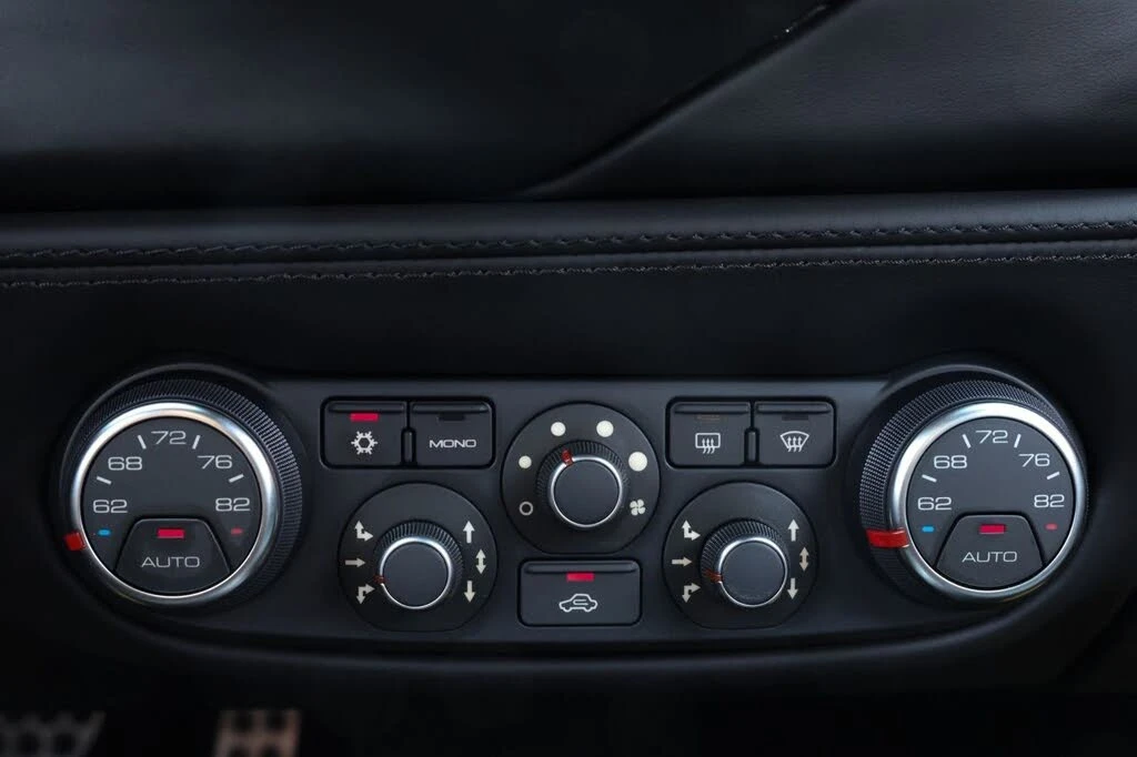 2016 Ferrari 488 Spider - Image 23 of 31