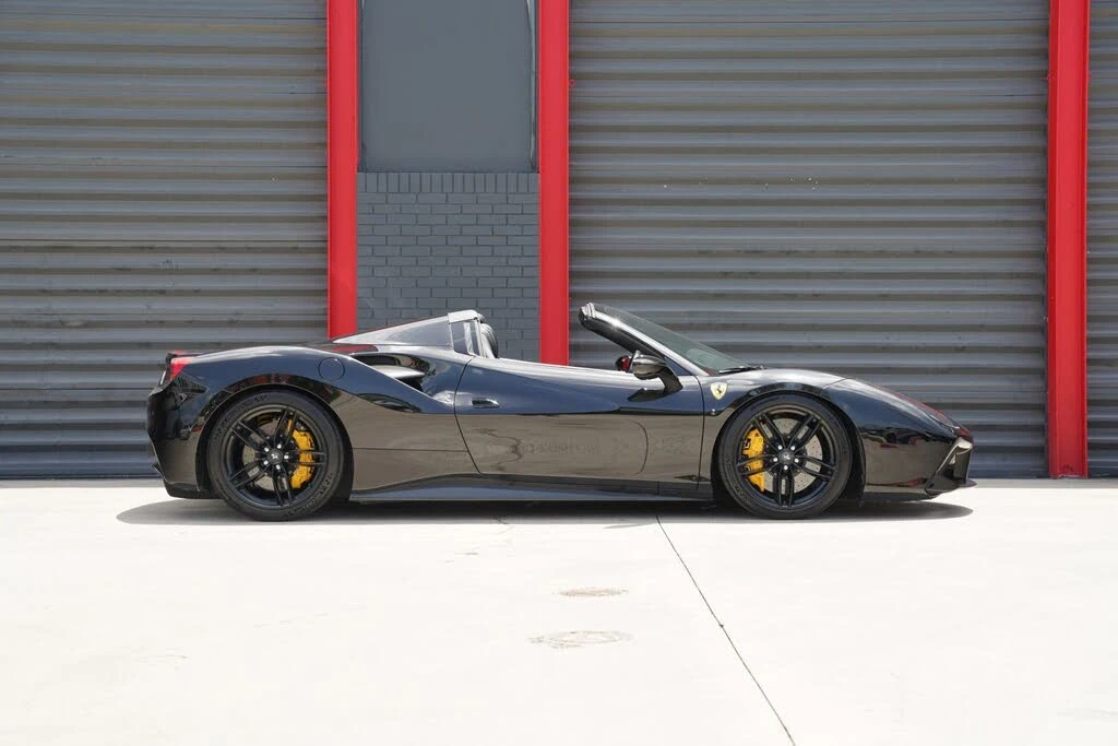 2016 Ferrari 488 Spider - Image 12 of 31