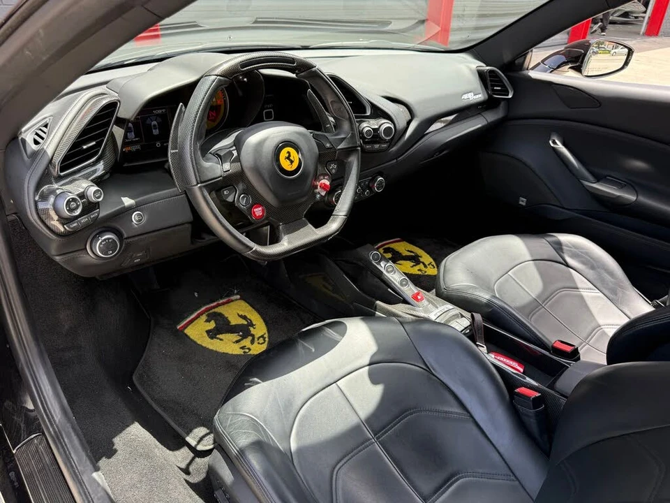 2016 Ferrari 488 Spider - Image 31 of 31
