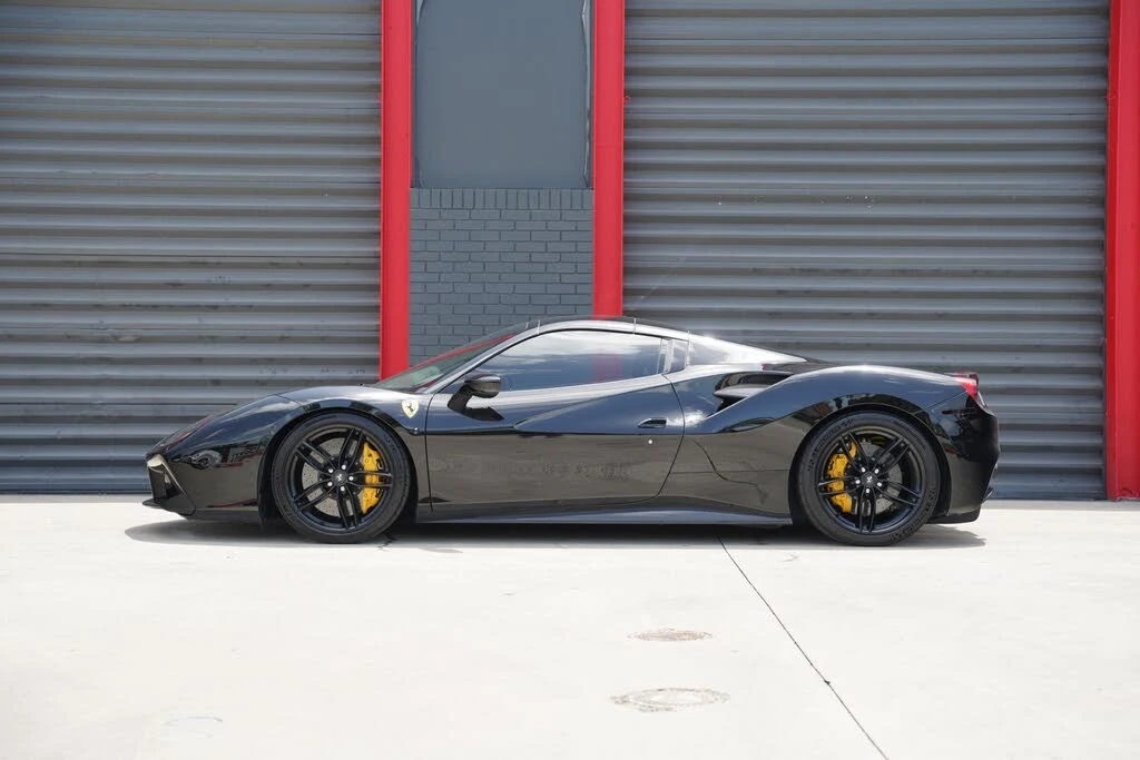 2016 Ferrari 488 Spider - Image 17 of 31