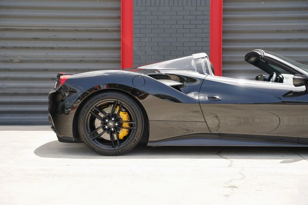 2016 Ferrari 488 Spider - Image 6 of 31