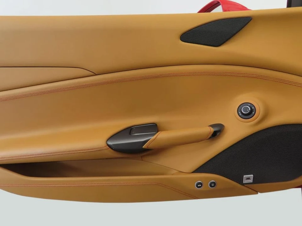 2016 Ferrari 488 Spider - Image 29 of 31