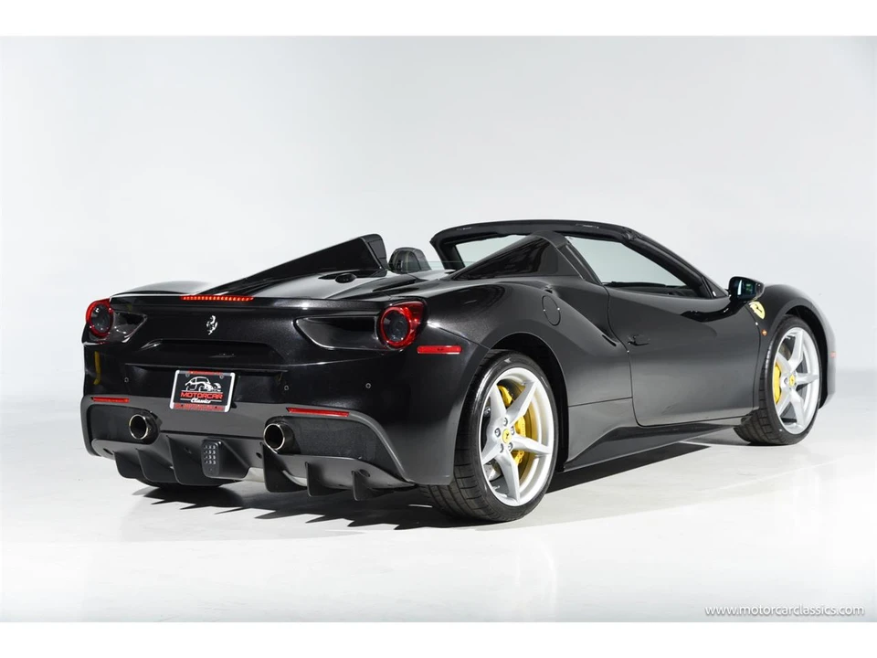 2016 Ferrari 488 Spider - Image 9 of 31