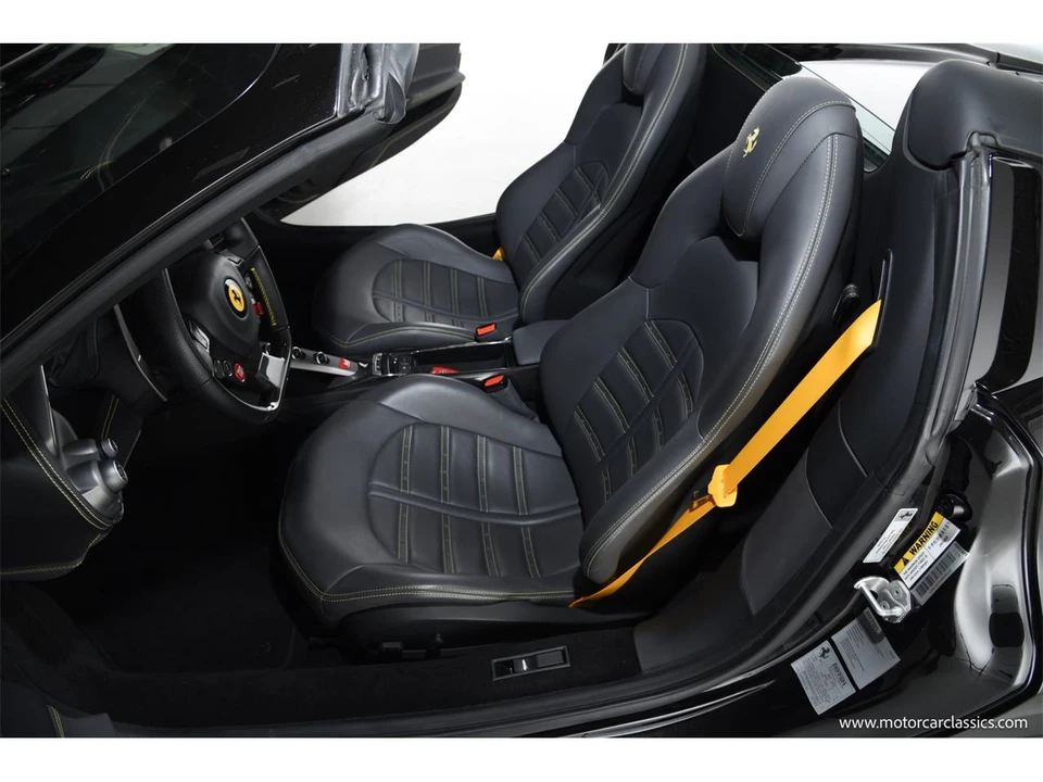 2016 Ferrari 488 Spider - Image 29 of 31