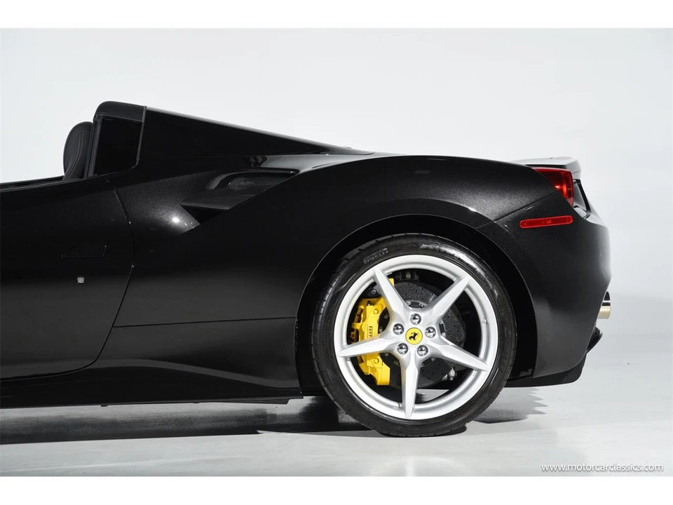2016 Ferrari 488 Spider - Image 19 of 31