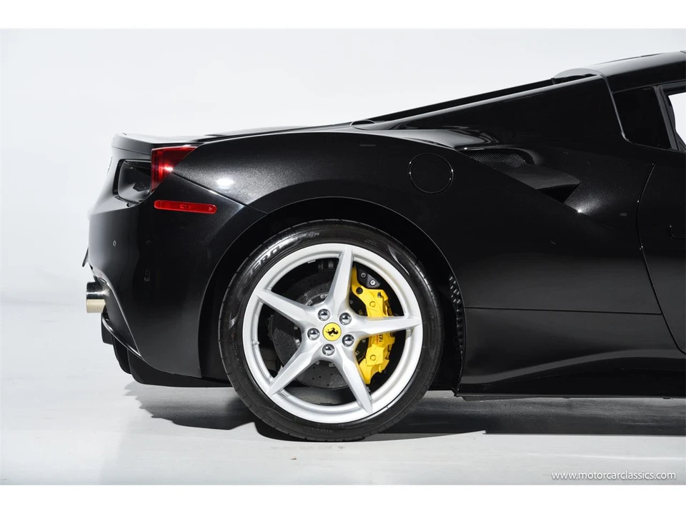 2016 Ferrari 488 Spider - Image 17 of 31